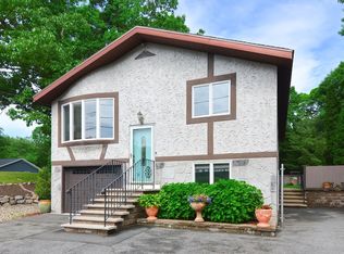 40 Wonderland Ave, Saugus, MA 01906