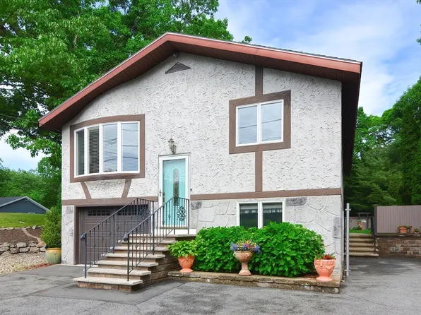 40 Wonderland Ave, Saugus, MA 01906