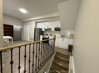 28 Earl St #A, Toronto, ON M4Y 1M3
