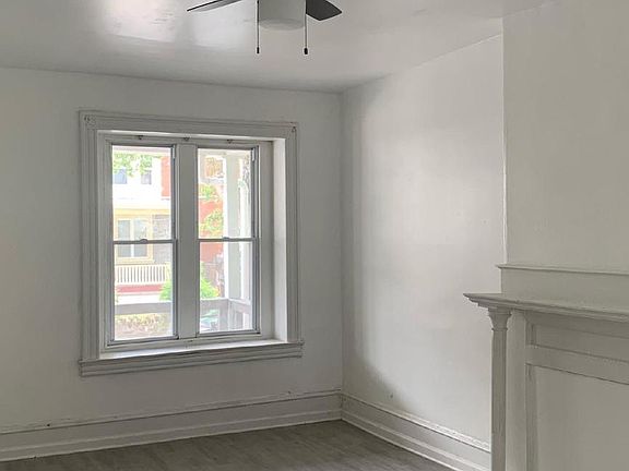 3rd image of 127 W Logan St