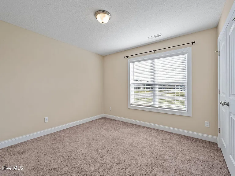 320 Aquamarine Cir — Photo 21
