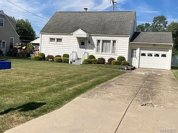 2nd image of 43 Iroquois Dr