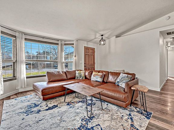 2nd image of 6895 N Amesbury Way
