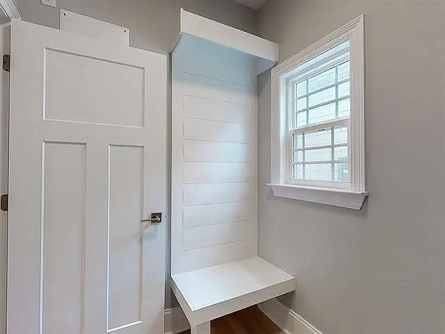 212 Cottage Ct — Photo 18