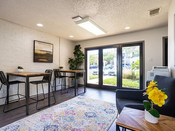 Coworking with Connectivity
