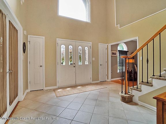 5th image of 19 Appaloosa Dr
