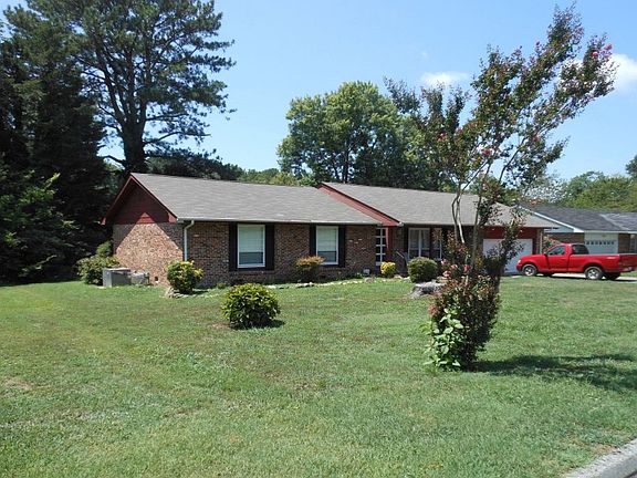 3rd image of 4734 Briarwood Cir