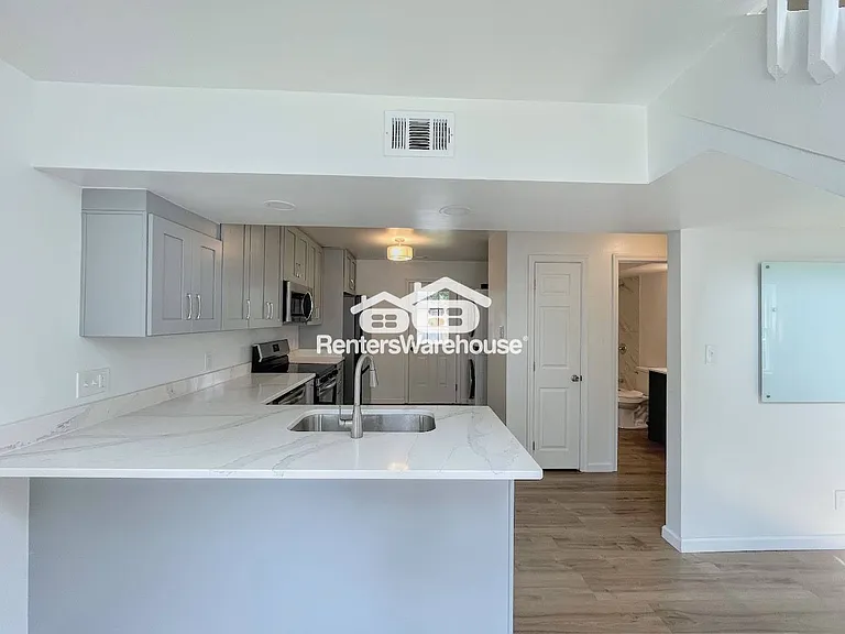 613 Delaware Ave — Photo 5