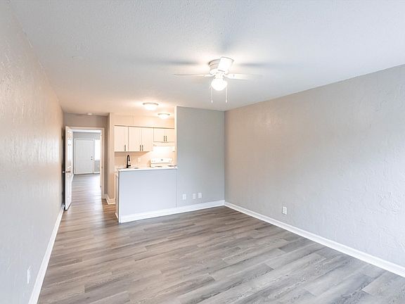 5th image of 1852A Golf View Ave #3