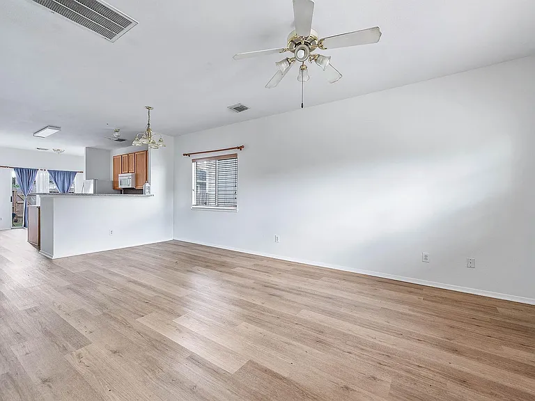 6162 Settlers Lake Cir E — Photo 5