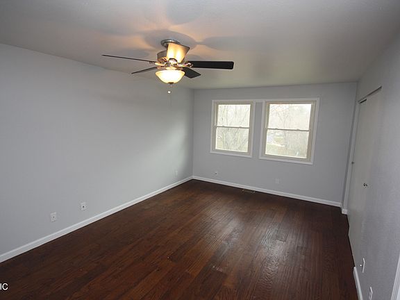 2nd image of 7803 Lake Wood Dr