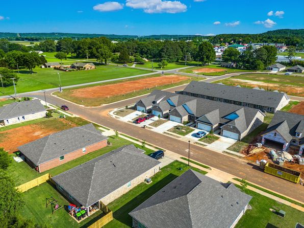 3138 Mead Way SE, Decatur, AL 35603