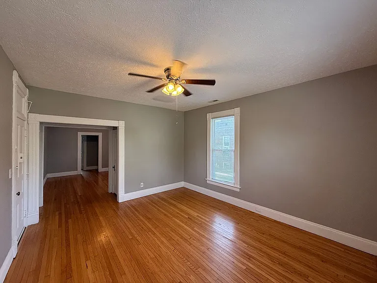 118 N Glenwood Ave — Photo 12