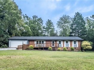 5405 Fieldswood Dr, Greensboro, NC 27406