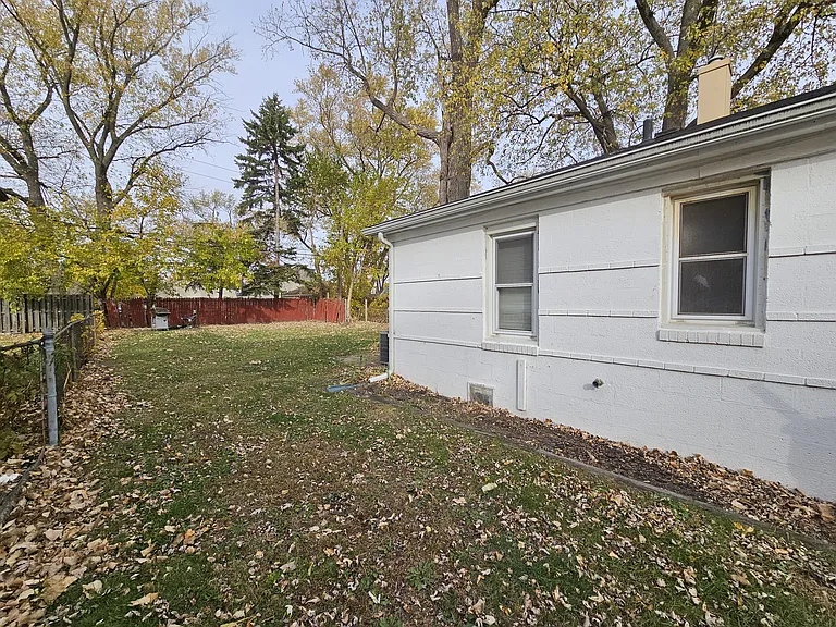 14219 Knox Ave — Photo 10