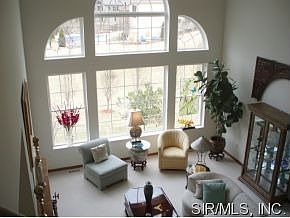3rd image of 5 Timberwood Dr