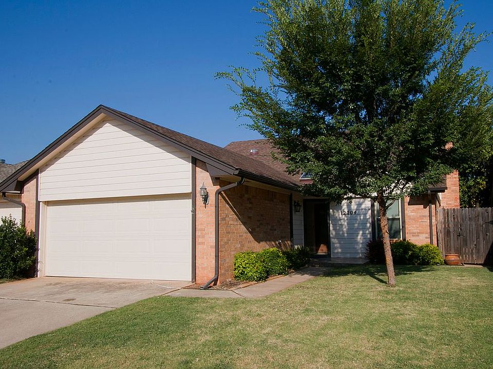 1st image of 12204 Dahoon Dr
