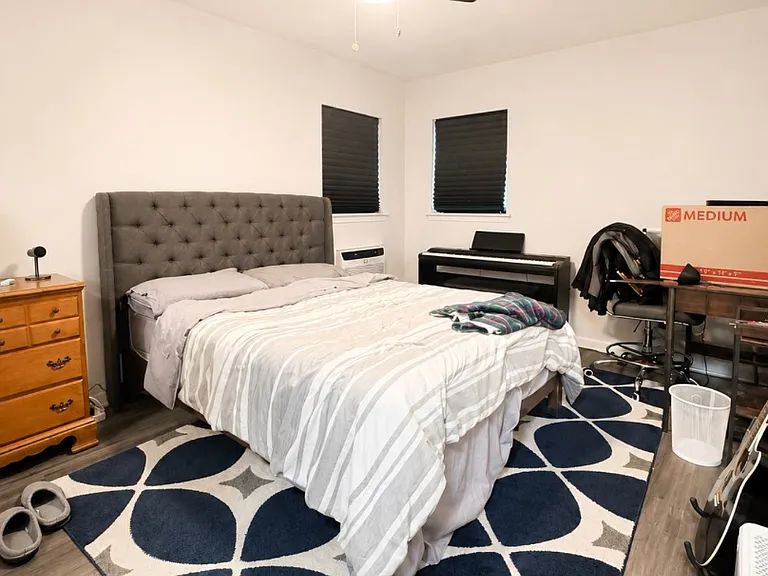 30 S Spring Ave #105 — Photo 4