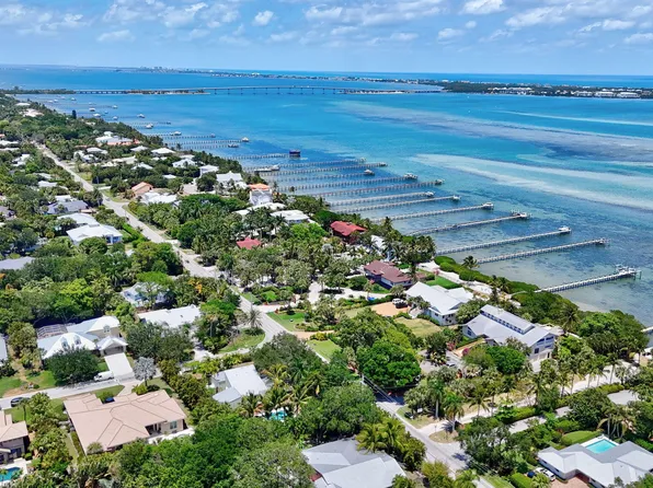 1 Riverview Drive, Sewalls Point, FL 34996
