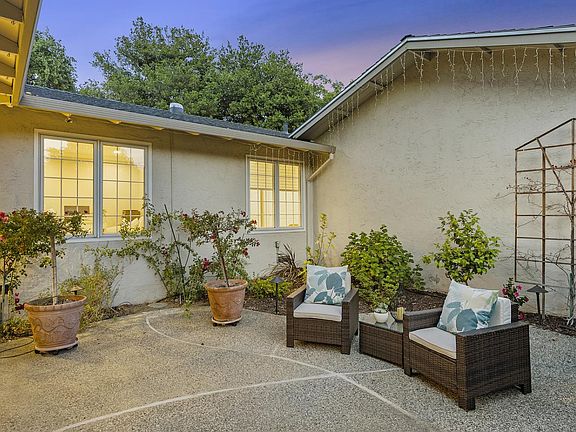 4th image of 12438 Arroyo De Arguello
