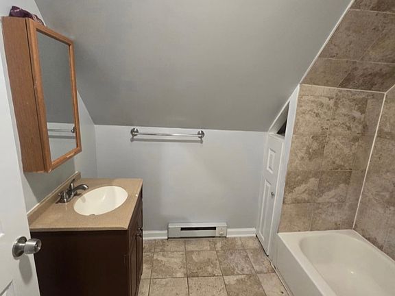 3rd image of 334 Fulton St #3L