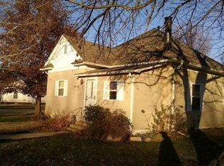 214 N Ohio St, Mount Hope, KS 67108