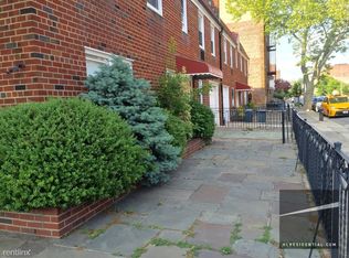 2808 34th Ave, Astoria, NY 11106