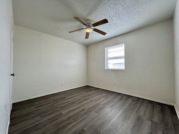 5th image of 3204 Salisbury Ave #C
