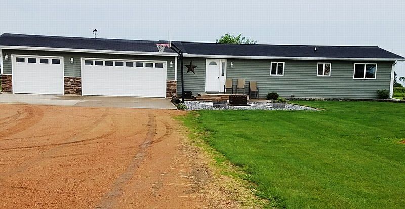 1st image of W4280 Pioneer Dr