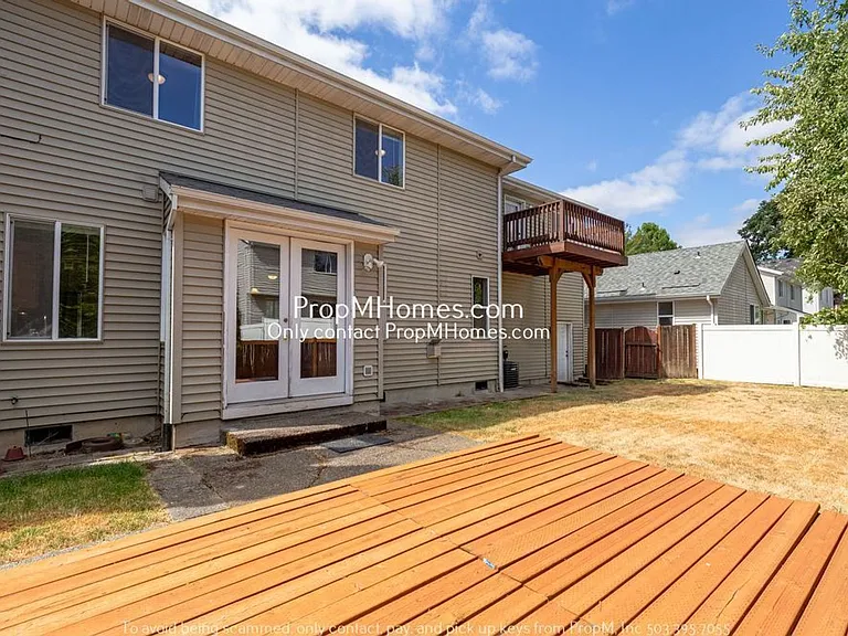7561 SW Thornton Dr — Photo 25