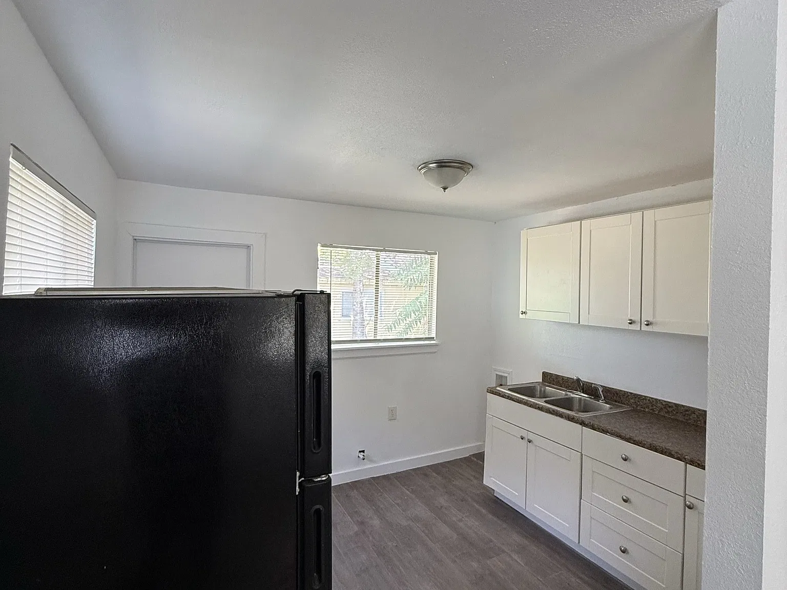 3 bed, 995 sqft, $1,350 — Photo 4