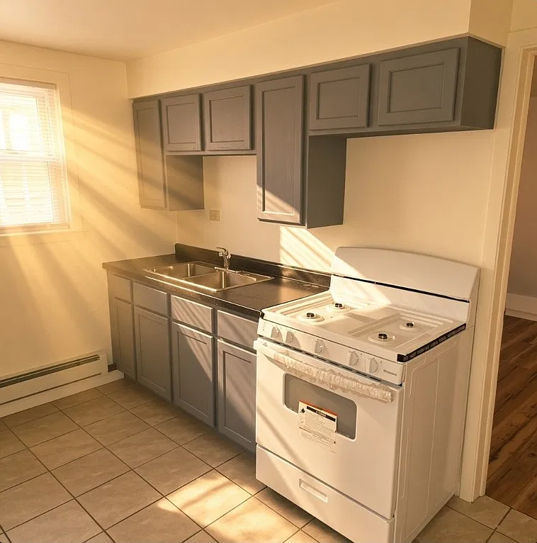 1 bed, 825 sqft, $1,325 — Photo 4