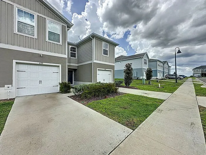 3 bed, 2.5 bath, 1413 sqft, $1,800 — Photo 2