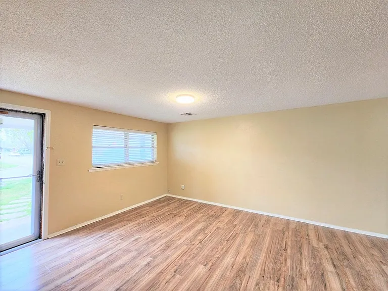 3712 N Markwell Ave — Photo 19