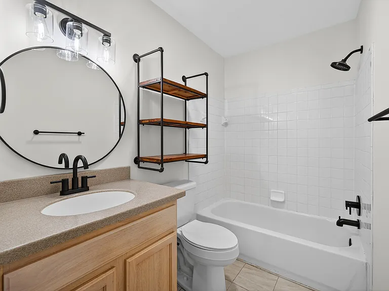 341 W Coleman Blvd #G — Photo 19