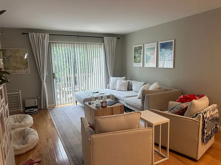 222 Fairway Dr — Photo 3