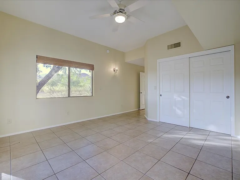 4750 N Bonanza Ave — Photo 35