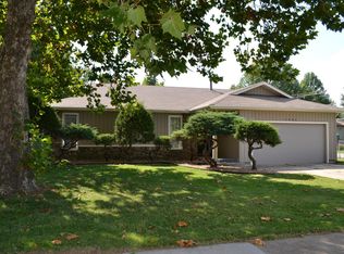 1006 E Woodland St, Springfield, MO 65807
