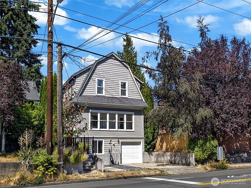 2nd image of 250 NE 50th Street