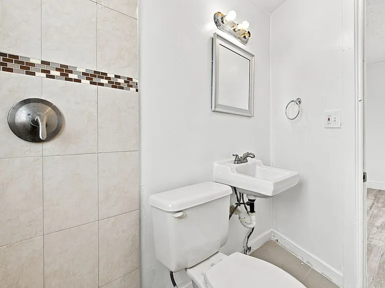 1220 N 16th Ct #5 — Photo 17