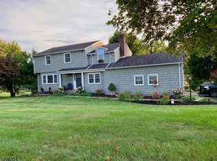792 County Road 579, Pittstown, NJ 08867