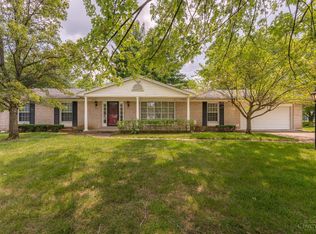 7597 Lakemeadow Ct, West Chester, OH 45069