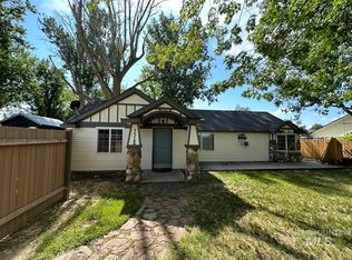 3318 S 10th Ave, Caldwell, ID 83605