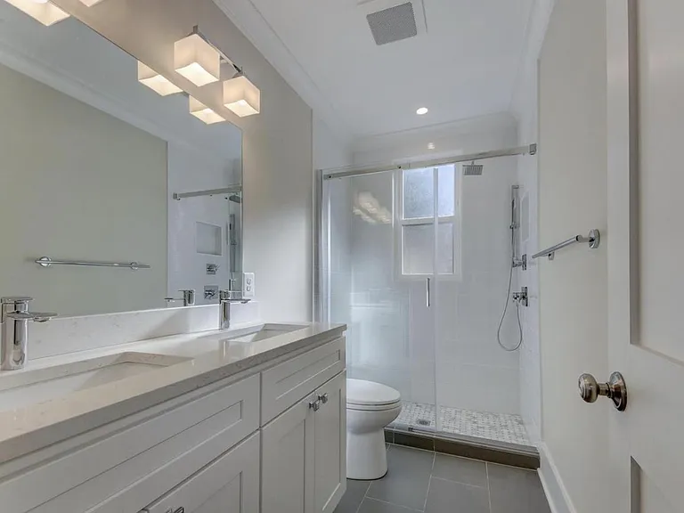 1435 Jackson St NE — Photo 13