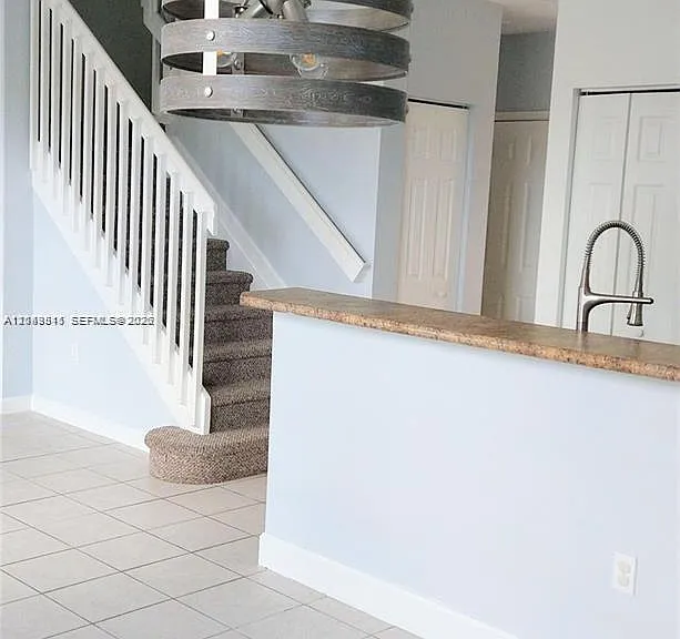 4163 NE 11th St #0 — Photo 15