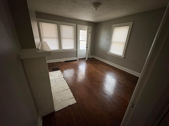 2nd image of 180 N Powell Ave