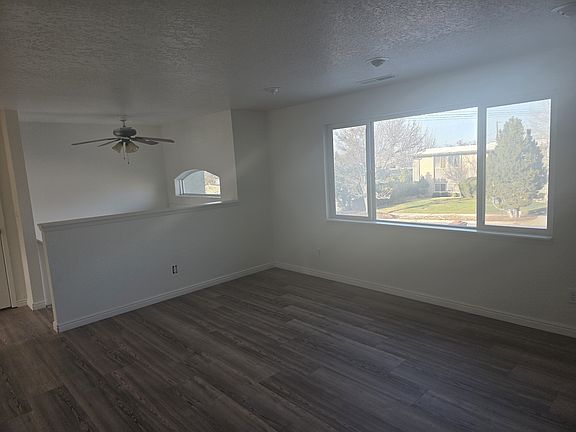 2nd image of 644 Kingston Dr