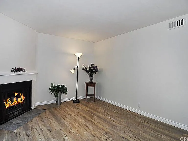 22 Elderglen — Photo 1