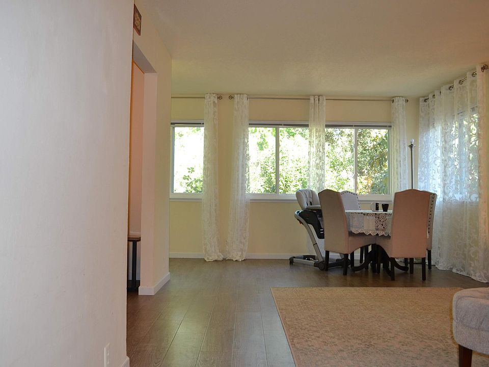 2nd image of 522 8th Ave