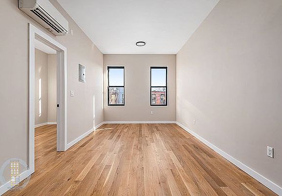 3rd image of 536 Kosciuszko St #6